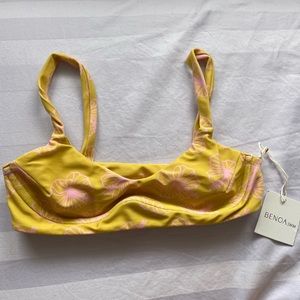 Benoa Swim top Honey Hibiscus